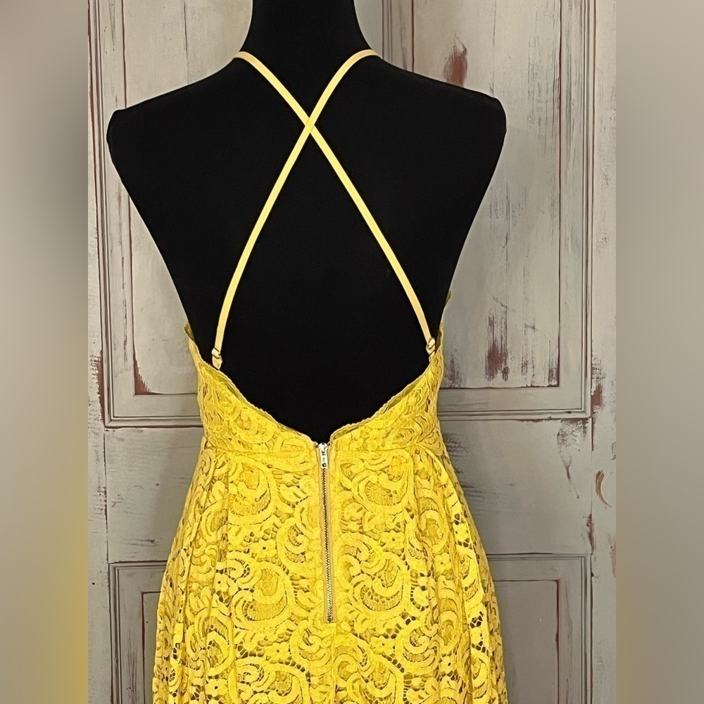J.O.A. Golden Yellow Lace backless halter midi dress S - Picture 6 of 9